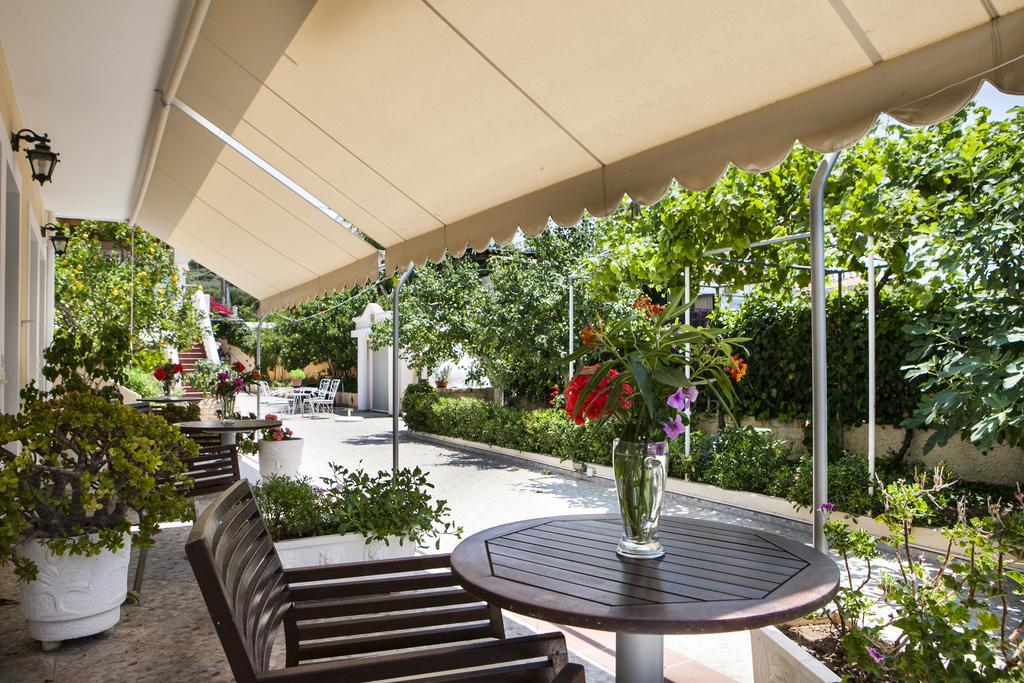 Tzivras Villa & Apartments 라시 외부 사진